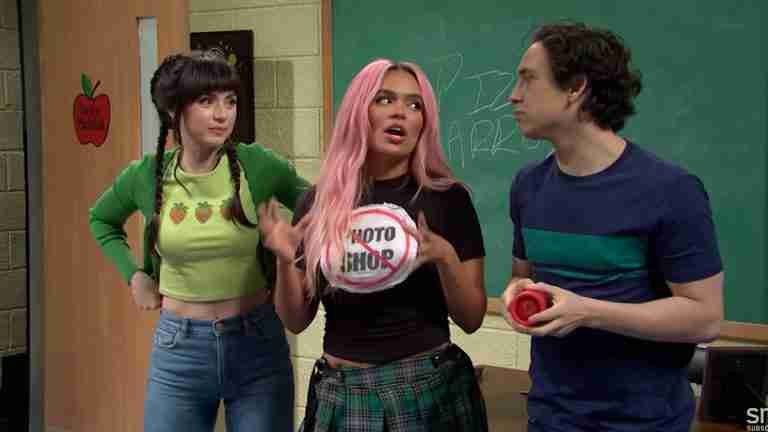 Karol G la rompió en el ‘SNL’, uno de los mayores programas de entretenimiento de USA