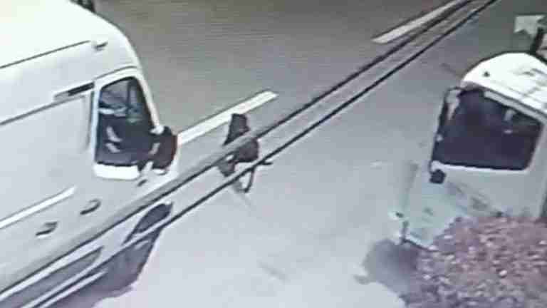 ¡Qué despiadado! Un conductor atropelló a un perro en Itagüí