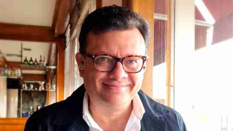Polémica por presunto nombramiento de Hollman Morris en la gerencia de RTVC