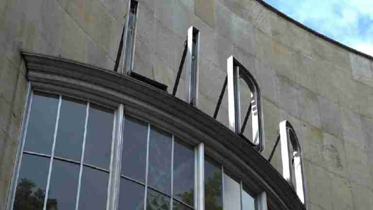 Avanzan las obras de mejoramiento en teatros de la ciudad
