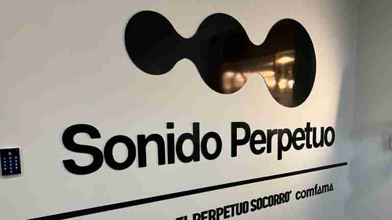 Sonido Perpetuo, el estudio musical público de Medellín