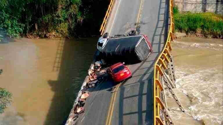 Colapso de puente en Colombia deja a nueve personas muertas y cuatro heridas
