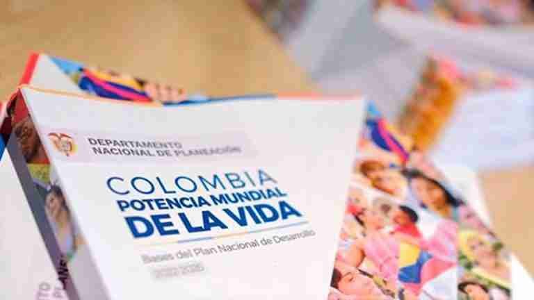 ¿Por qué no avanza el debate del Plan de Desarrollo?