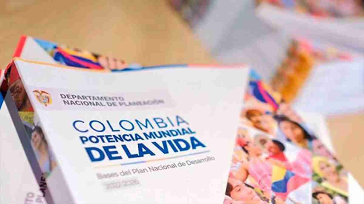¿Por qué no avanza el debate del Plan de Desarrollo?