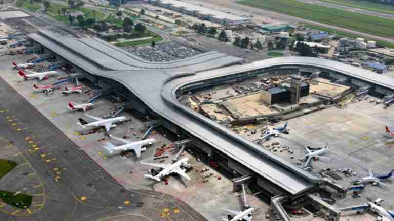 Más de 12 billones se invertirán en modernizar y construir aeropuertos