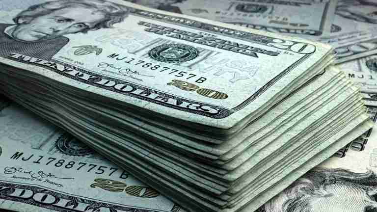 Por debajo de 4.500 abre la jornada el dólar hoy