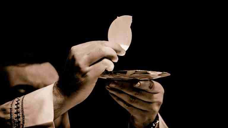 Capturan a sacerdote en Bogotá por dispararle a un policía