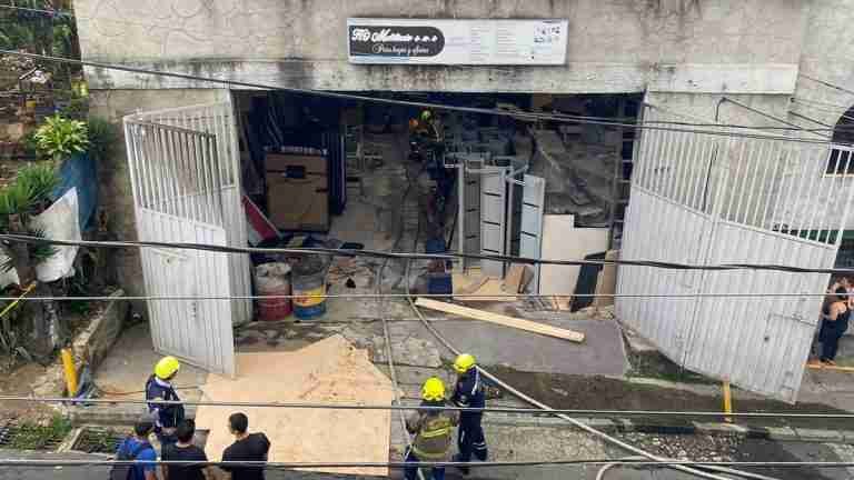 Incendio en San Antonio de Prado dejó dos bomberos lesionados