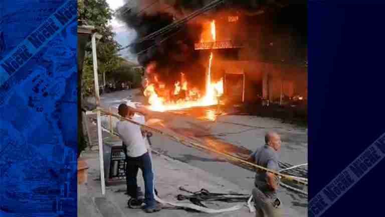 Incendio voraz en un local de Santa Fe de Antioquia fue controlado