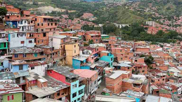 Movimiento en masa en Blanquizal dejó dos personas lesionadas