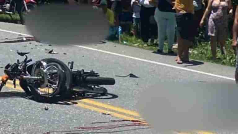 Choque entre dos motos dejó tres personas muertas y una herida