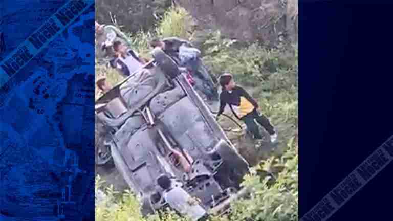 Vehículo se fue a barranco en Medellín