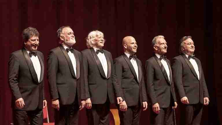 Les Luthiers ya están en Colombia para despedirse