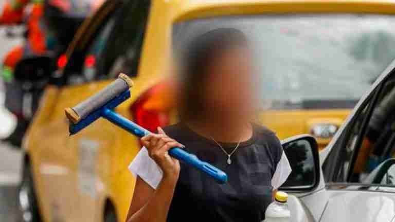 Para las mujeres en Antioquia conseguir empleo es un «camello»