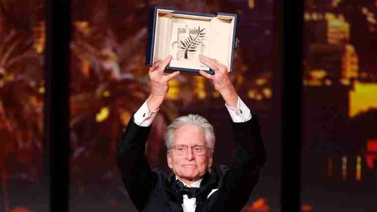 Michael Douglas recibió la Palma de Oro Honorífica en Cannes