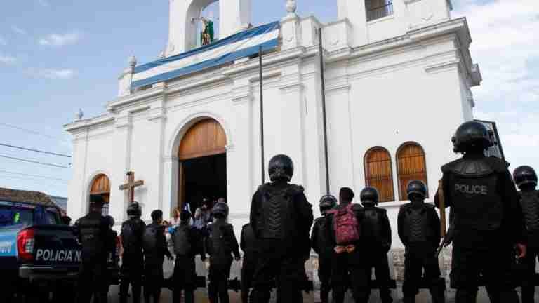 Régimen de Nicaragua acusa e investiga a la Iglesia católica por lavado de activos