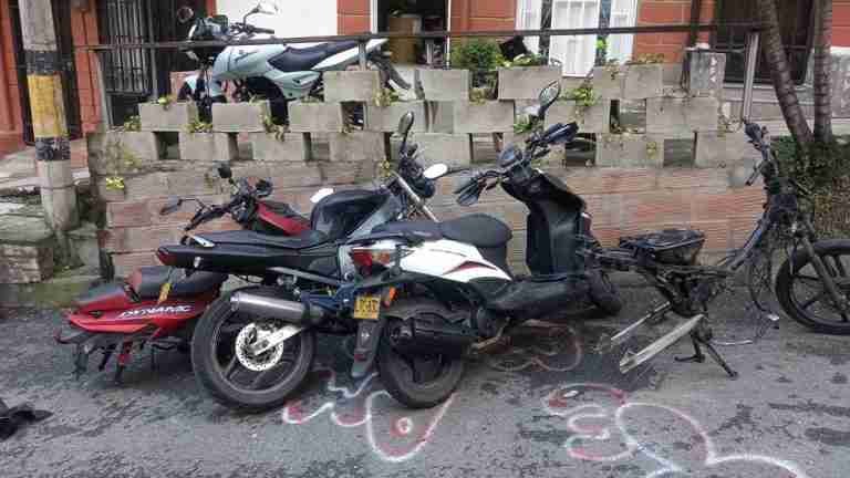 Desarticulan banda dedicada a la comercialización de piezas robadas de motos en Itagüí