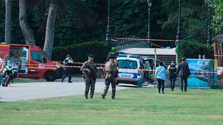 Terror en Francia: cuatro niños fueron apuñalados en un parque público