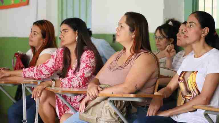 Medellín fortalece la atención de la salud mental en las instituciones educativas públicas y privadas