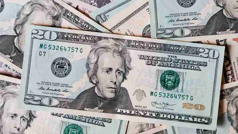 El dólar inicia la jornada por debajo de los $4.300