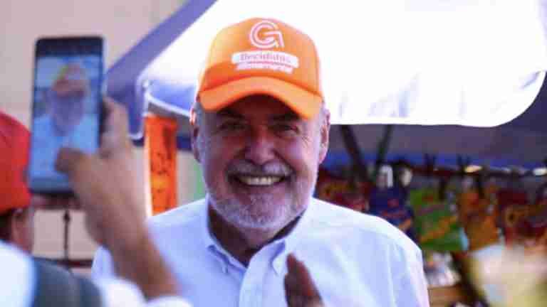 “Sin show, solo en 4 cajas nos cupieron 110 mil firmas”: Gilberto Tobón, aspirante a la Alcaldía de Medellín