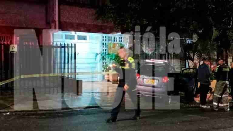 Conductor muere apuñalado durante intento de robo en su vehículo