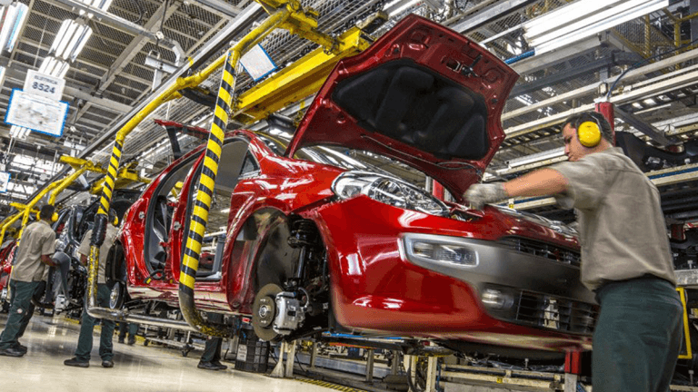 En un 30% cayó el sector automotriz en mayo 