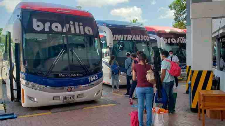 Con menos presupuesto y en bus es la tendencia para esta época de vacaciones. 
