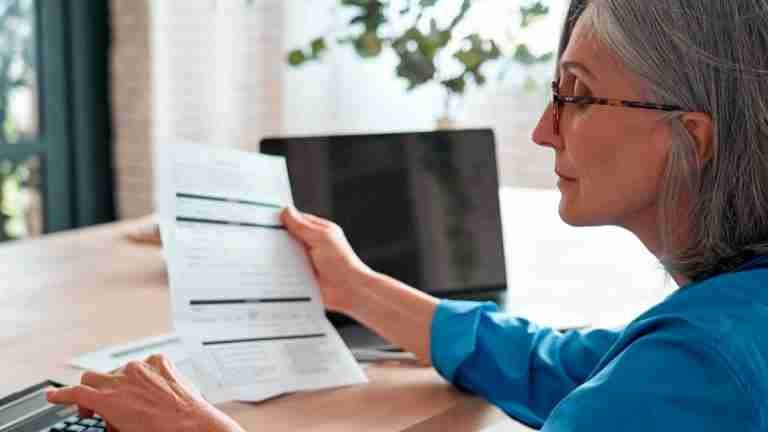 Corte Constitucional fija en 1.000 las semanas de cotización de pensión para mujeres