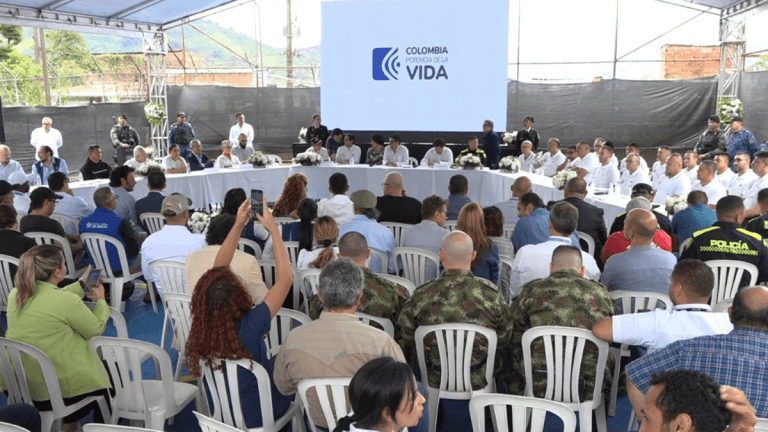 Se inició en la cárcel de Itagüí la mesa de diálogo para la paz total