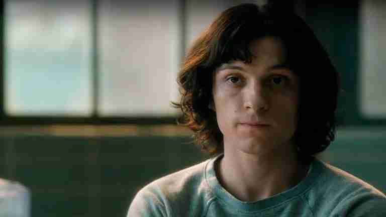 Tom Holland se toma un descanso para priorizar su salud mental después de su miniserie ‘The Crowded Room’ 