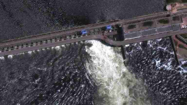 Represa bombardeada en Crimea: Rusia y Ucrania se culpan entre ellos 
