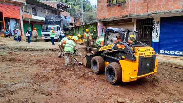 Bello: 133 millones de pesos para las vías de Manantiales en la vereda Granizal 