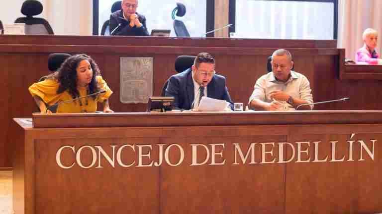 Por tercera vez se aplaza votación en Concejo de Medellín para aprobar más plata para la Alcaldía  