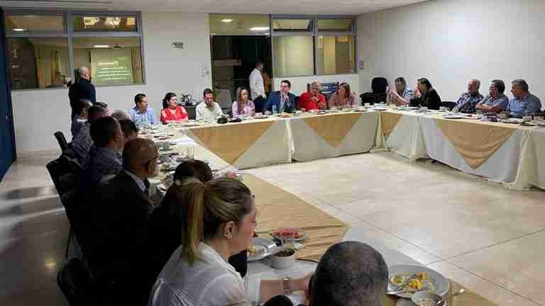 Jaime Cuartas se reunió con varios comunicadores de la ciudad para presentarles sus propuestas