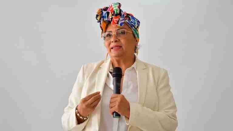 JEP cita a declarar a exsenadora Victoria Sandino por reclutamiento de menores