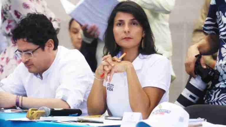 Por “Uso irregular de su cargo” investigarán a Min. Minas