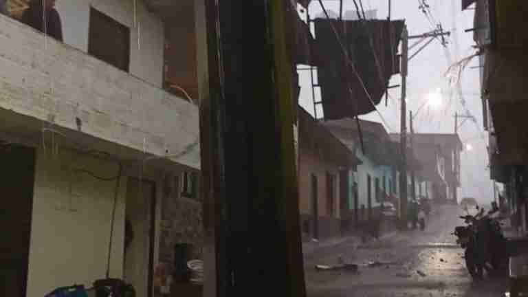 Fuertes lluvias provocaron el desplome de 6 viviendas en Anorí