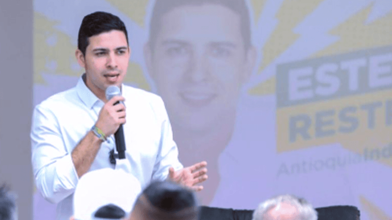 Con programas similares a la Alcaldía de Medellín, Esteban Restrepo presentó su programa de gobierno a la Gobernación de Antioquia 