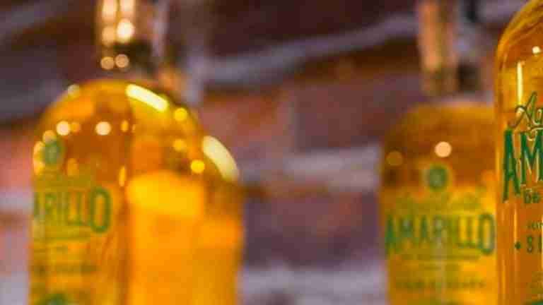 ¿Cuál es la disputa que hay por el Aguardiente Amarillo de Manzanares?
