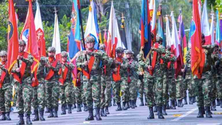 Acto conmemorativo del 20 de julio y cierres viales en Medellín por desfile militar 