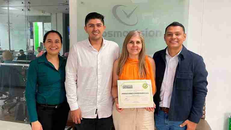 Producciones Cosmovision recibió el certificado de Responsabilidad Social otorgado por Fenalco Solidario 