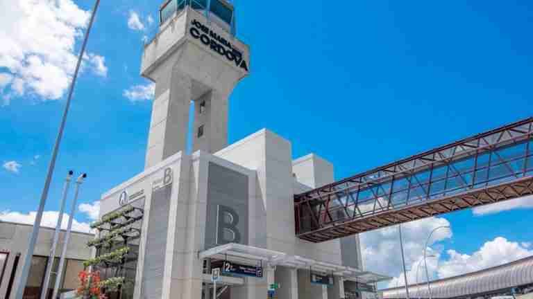 Preocupación entre comerciantes y transportadores del aeropuerto JMC