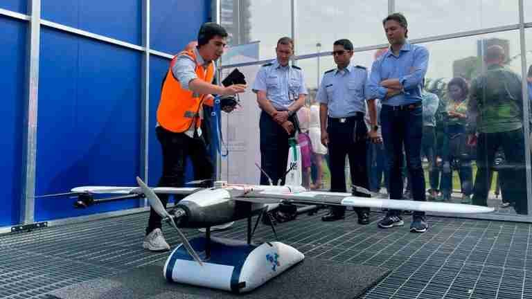 Avanza positivamente propuesta para tener la primera autopista de drones en Medellín 