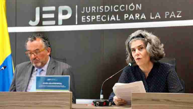 Imputados 10 exintegrantes de las Farc por crímenes de guerra y lesa humanidad