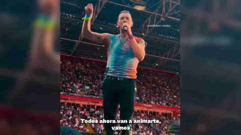 Las sentidas palabras del vocalista de Coldplay para una fan con depresión en medio de su concierto