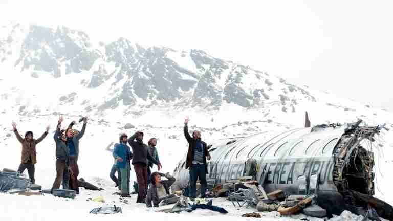 Volver a retratar la tragedia: ‘La Sociedad de la Nieve’, nueva película que llegará a Netflix