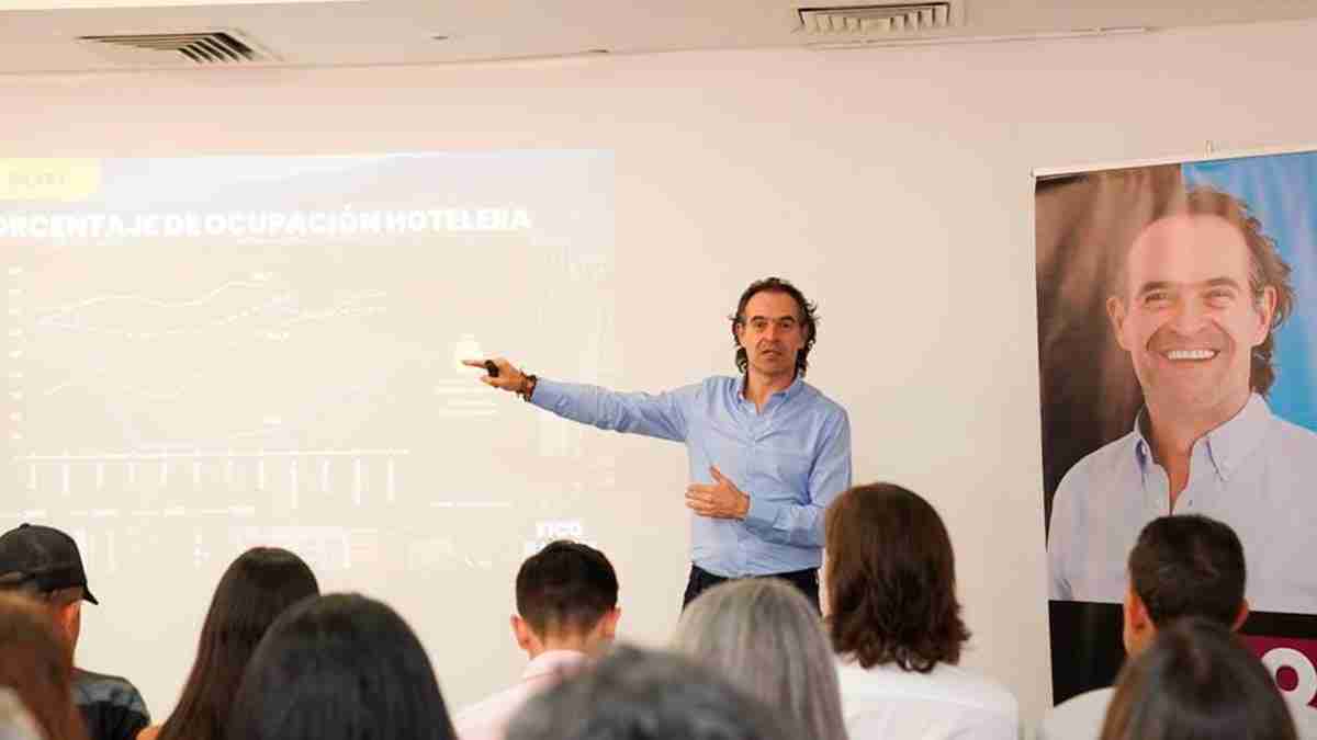 Fico Gutiérrez propone revolucionar el turismo en Medellín