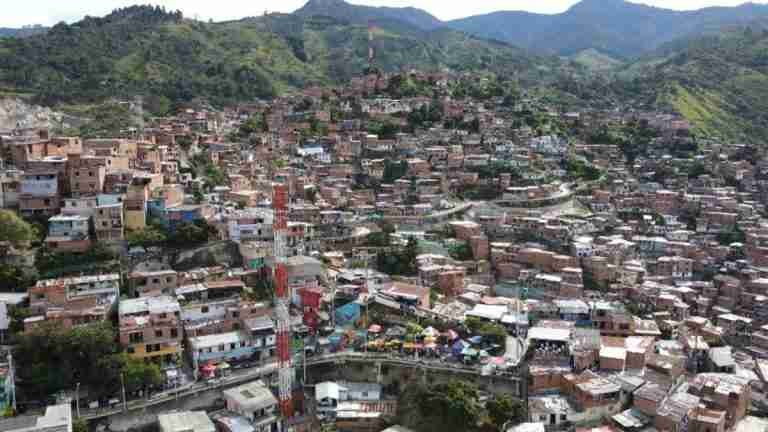 Desplazamiento forzado intraurbano en Medellín aumentó en los primeros 7 meses del año