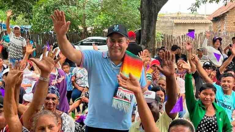 Santander Lopesierra, quien entregó dineros irregulares a Nicolás Petro, recibió aval como candidato en La Guajira